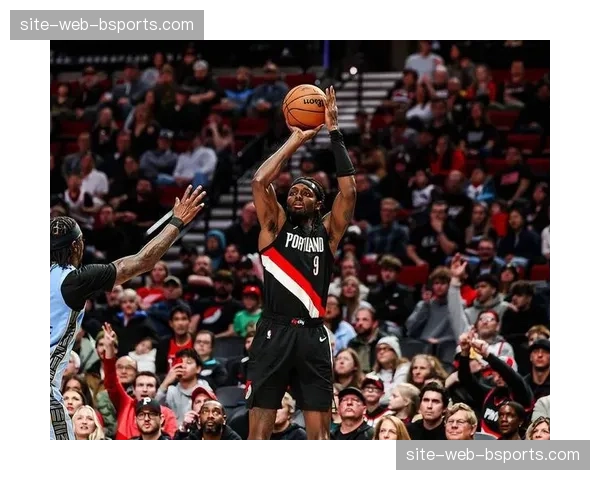 开拓者外线火力全开狂胜七十六人 卡马拉八记三分创生涯新高